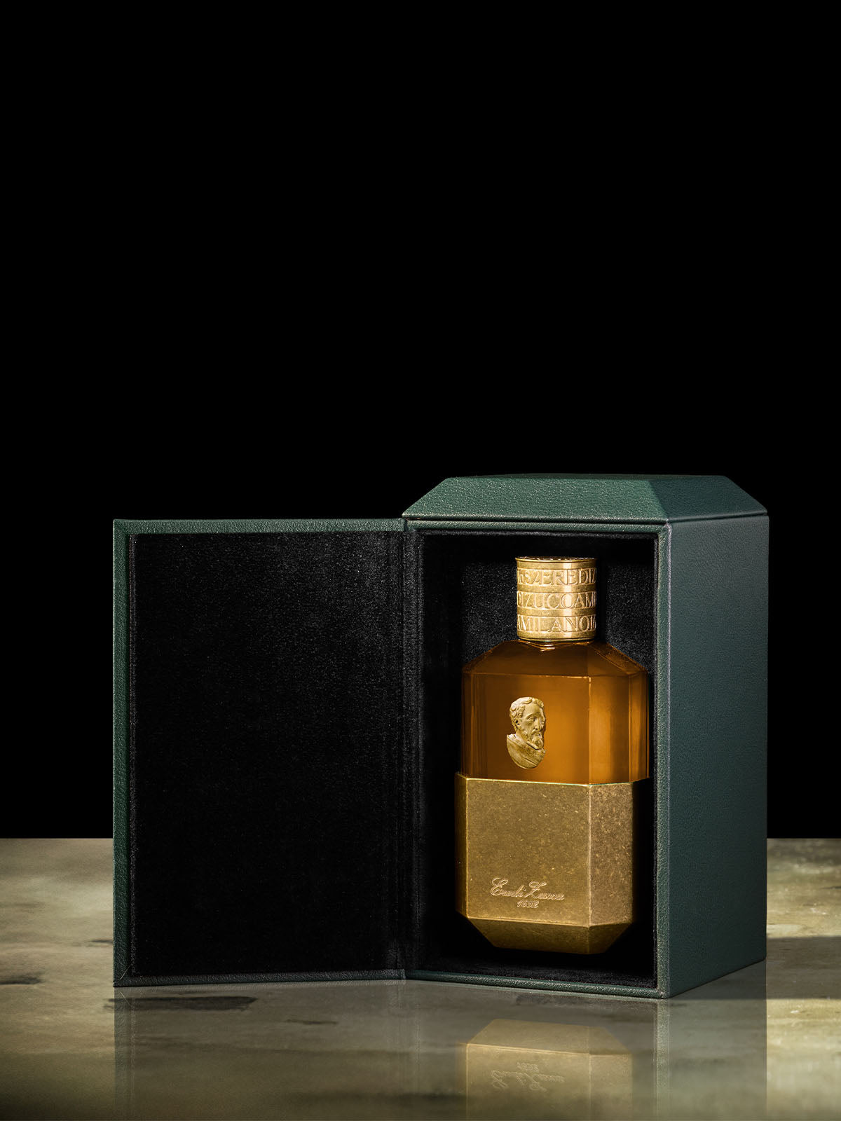 SANTO